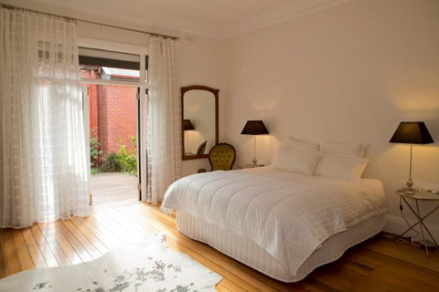 Mollisons - Accommodation Coffs Harbour 1