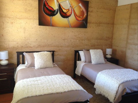 Muntiri Lodge Eco Retreat - Accommodation Coffs Harbour 6