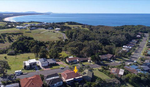 Sea And Tee - Seaside Hideaway - Accommodation Coffs Harbour 0