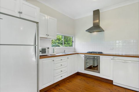 Seahorse - Accommodation Coffs Harbour 1