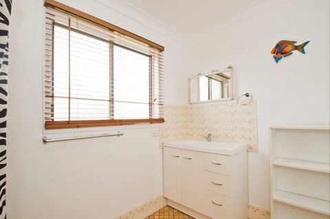Tea Tree Cottage - Accommodation Coffs Harbour 5