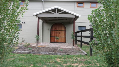 The Loch Barn - Accommodation Coffs Harbour 0