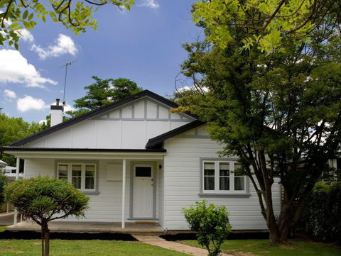 The Sampson - Orange - Accommodation Coffs Harbour 0