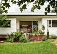 Young Garden Retreat - Accommodation Coffs Harbour