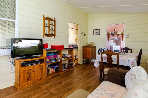 Albion Cottage - Accommodation Coffs Harbour 9