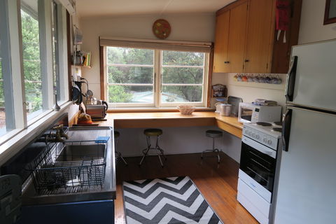 Binalong Bay Beach Shack - Accommodation Coffs Harbour 1