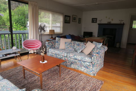 Binalong Bay Beach Shack - Accommodation Coffs Harbour 7