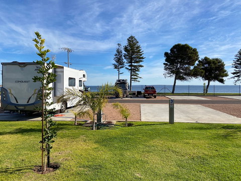 Ceduna Foreshore Caravan Park - Accommodation Coffs Harbour 0
