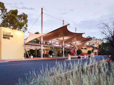 Desert Gardens Hotel - Accommodation Coffs Harbour 0