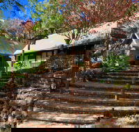 Emerald Star Cottages - Accommodation Coffs Harbour