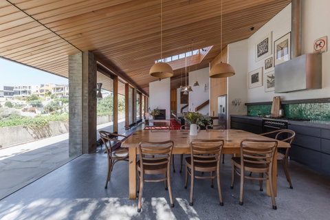 Gordon's Bay Retreat - Accommodation Coffs Harbour 8