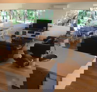 Kangaroo Hollow Preston Beach - Accommodation Coffs Harbour