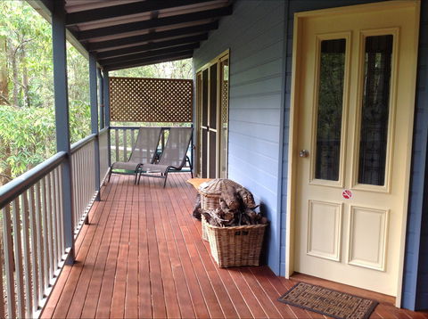 Maleny Country Cottages - Accommodation Coffs Harbour 1