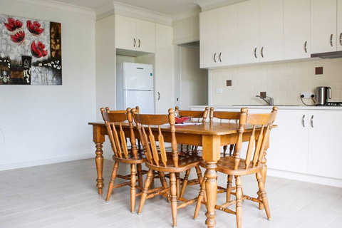 Moose And Mimis Accommodation - Accommodation Coffs Harbour 0