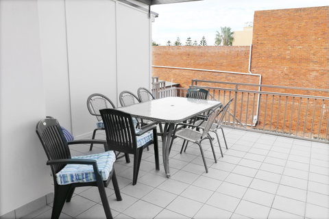 Myola Coogee Accommodation - Accommodation Coffs Harbour 7