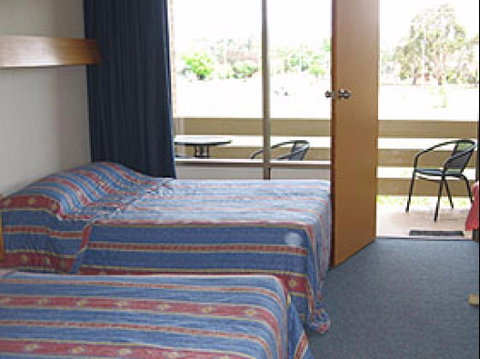 Red Cedars Motel - Accommodation Coffs Harbour 0