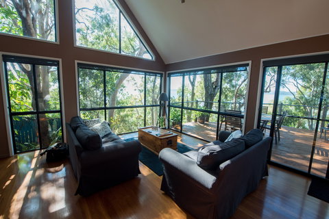 Curious Cottages - Accommodation Coffs Harbour 1