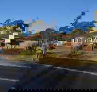 Deer Park Motor Inn Armidale - Accommodation Coffs Harbour