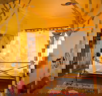 Eternity Springs Art Farm Bed and Breakfast - Accommodation Coffs Harbour