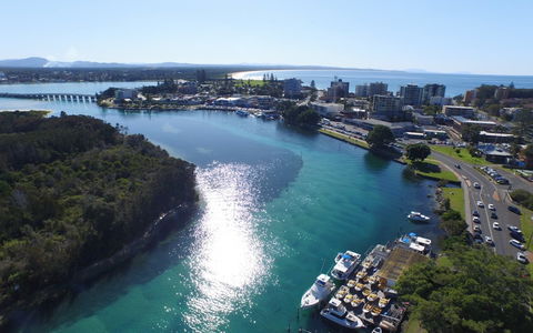 Forster Houseboat Hire - Accommodation Coffs Harbour 0