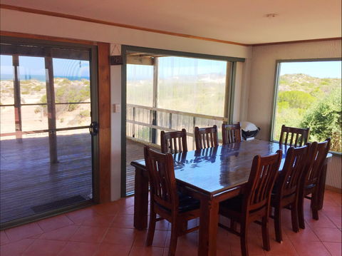 Fowlers Bay Beach House - Accommodation Coffs Harbour 4
