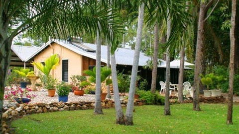 Grungle Downs Tropical Bed And Breakfast - Accommodation Coffs Harbour 1