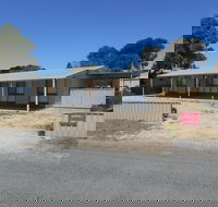 Hardwicke Beach House - Accommodation Coffs Harbour