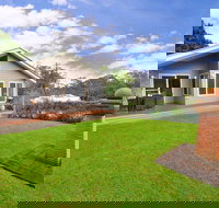 Hedgerow - Accommodation Coffs Harbour