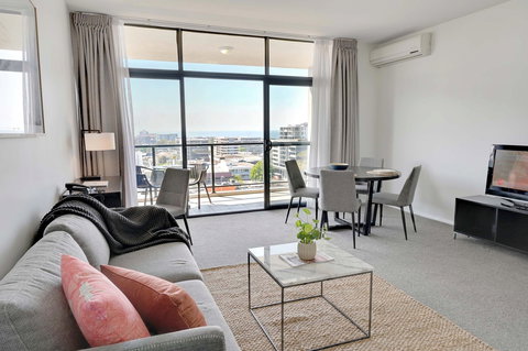 Mantra Wollongong - Accommodation Coffs Harbour 2