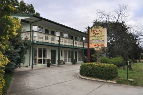 Miranda Lodge - Accommodation Coffs Harbour 1