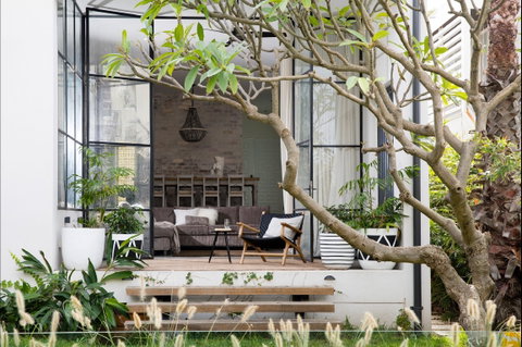 Tamarama Beach House - Accommodation Coffs Harbour 2