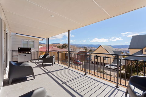 The Elements East - Accommodation Coffs Harbour 0