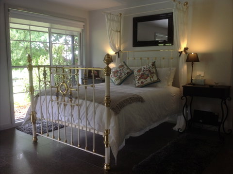 Cedar Grove - Accommodation Coffs Harbour 2