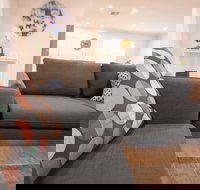 Contemporary Esprit with river reserve access - Accommodation Coffs Harbour