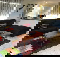 Flutterby's Beach Retreat Preston Beach - Accommodation Coffs Harbour