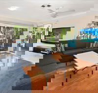 Flynns on Surf Beach Villas - Accommodation Coffs Harbour
