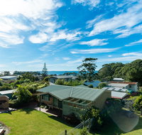 Horizon Views Beach House - Accommodation Coffs Harbour