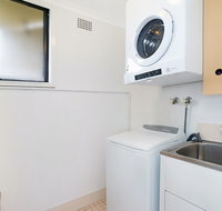 Newcastle Short Stay Apartments - Flagstaff Apartment - Accommodation Coffs Harbour