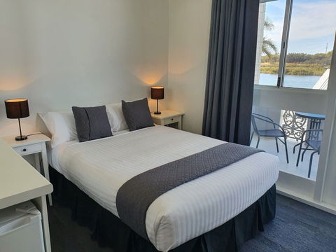 Parade Hotel - Accommodation Coffs Harbour 0