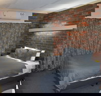 Riviana Motel - Accommodation Coffs Harbour