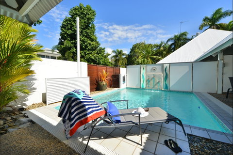 Serenity Port Douglas: Luxury Beachfront - Accommodation Coffs Harbour 0