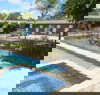 Sportsman Inn Motel - Accommodation Coffs Harbour