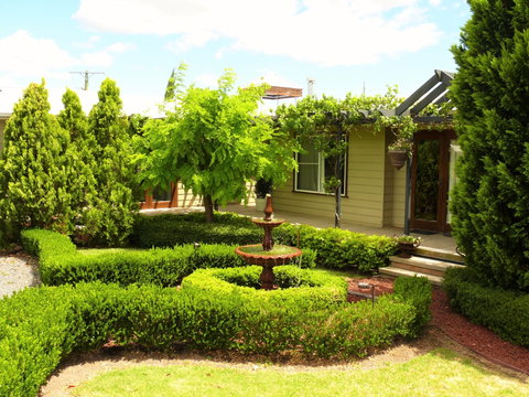 Villa Medici - Accommodation Coffs Harbour 1