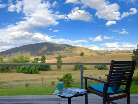 Adelong Valley Farm Stays - Moorallie Cottage - Accommodation Coffs Harbour 0