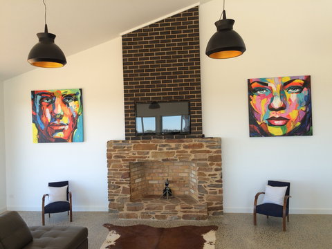 Bella Vista Farm House - Adelaide Hills - Accommodation Coffs Harbour 2