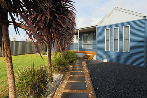 Blue Fin - Accommodation Coffs Harbour 0