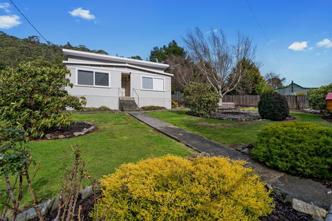 Derby Base - Accommodation Coffs Harbour 0