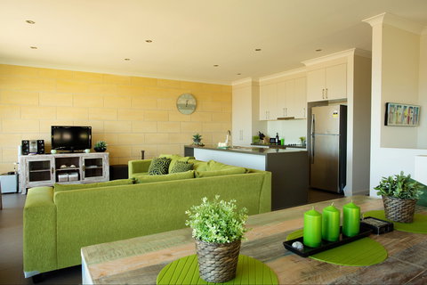 Horizons Part Of Blue Fin Holiday Homes - Accommodation Coffs Harbour 2