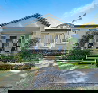 Huskisson Beach House - Accommodation Coffs Harbour