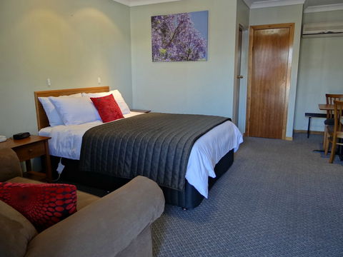 Roydons Motor Inn - Accommodation Coffs Harbour 1